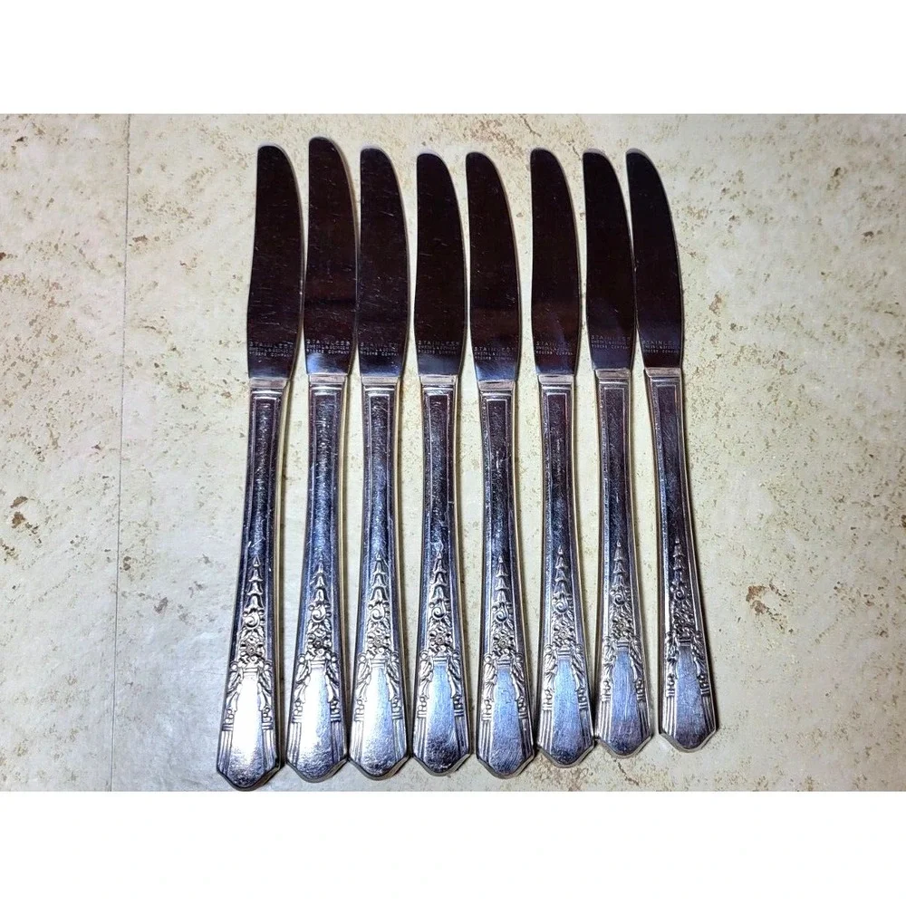 Simeon L & George H Rogers Co. X TRA Jasmine 1939 Silverplate Flatware 34 Pieces